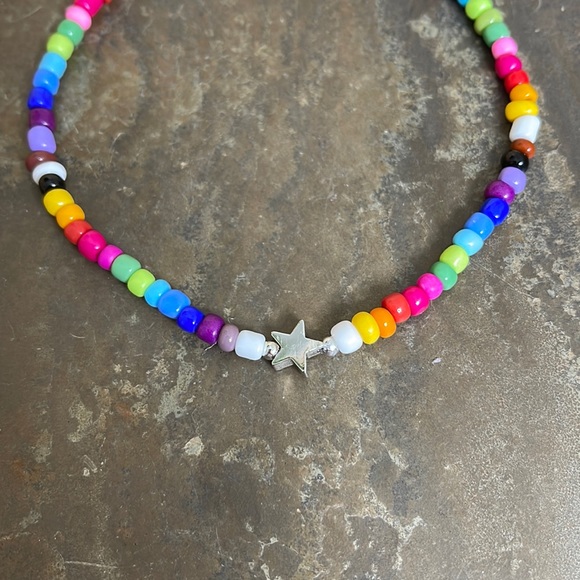 NWT Candy Did It! Handmade Bright Color Beaded Tiny Silver Star Stretch Anklet - Picture 3 of 4